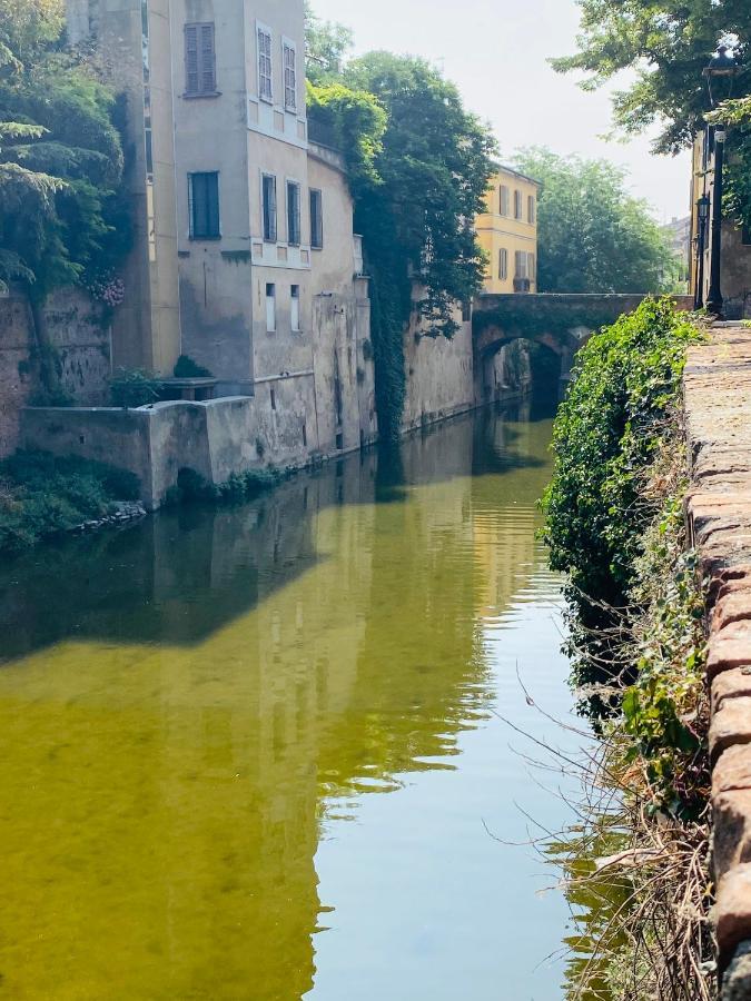 Appartamento Il Salotto sul Rio Mantova Esterno foto